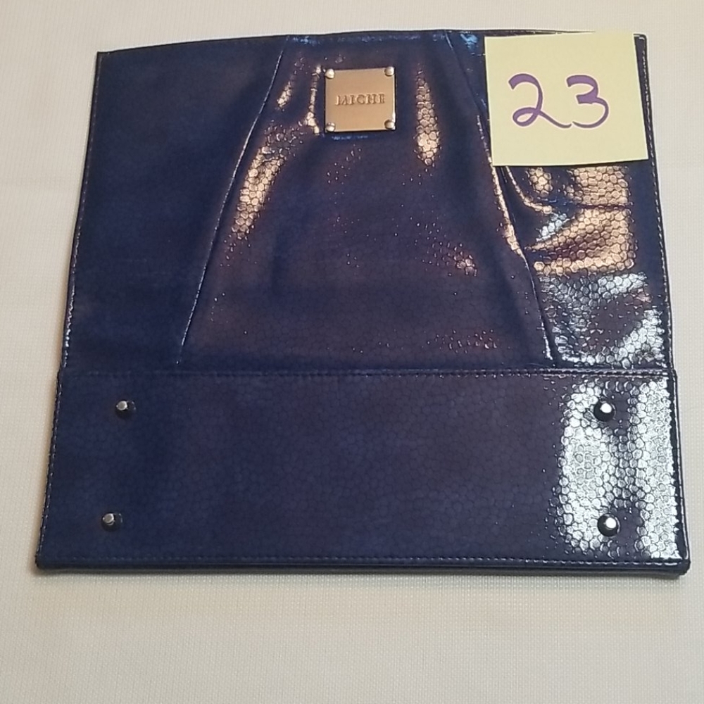 Blue miche shell
